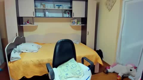 Soffy online show from 02-07-26, 06:06