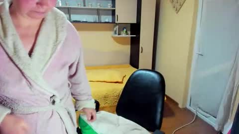 Soffy online show from 04-03-26, 04:32