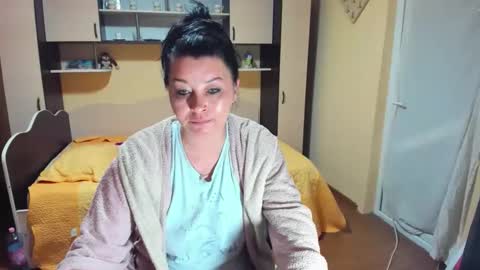 Soffy online show from 04-07-26, 03:29