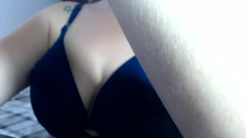 Snapshot of sofi995971 chatting on 07-13-26, 04:21 Sofa Castellanos online show from 07-13-26, 04:21