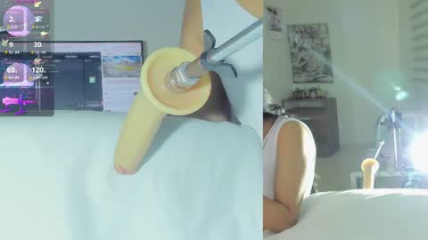Snapshot of sofi__velez_ chatting on 06-30-26, 05:14 Sofi online show from 06-30-26, 05:14