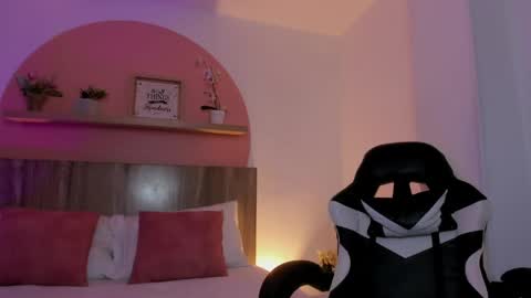 Snapshot of sofi_alix chatting on 06-06-26, 06:56 S O F I online show from 06-06-26, 06:56