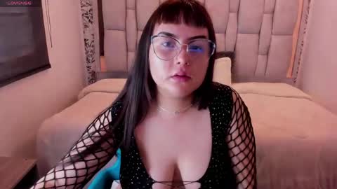 SOFI BLAKE online show from 05-11-26, 12:33