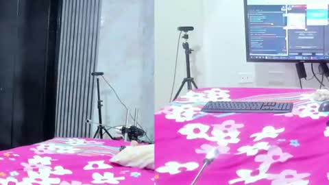 Snapshot of sofi_boll25 chatting on 07-27-26, 03:13 sofi_boll25 online show from 07-27-26, 03:13