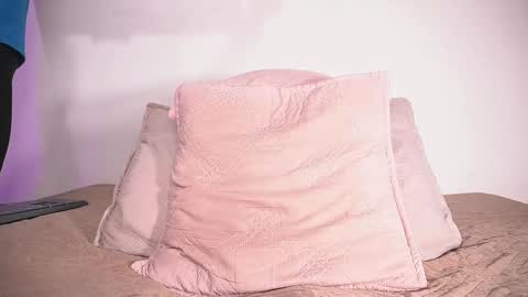 Sofia online show from 09-22-25, 03:08