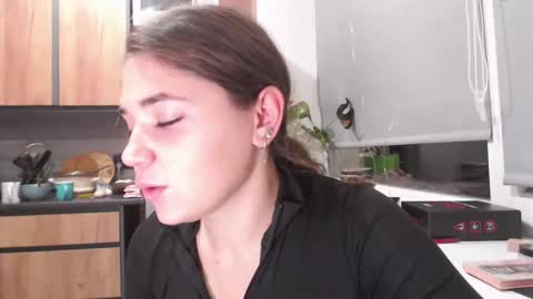 Snapshot of sofi_delightful chatting on 12-30-24, 06:38 Sofi online show from 12-30-24, 06:38