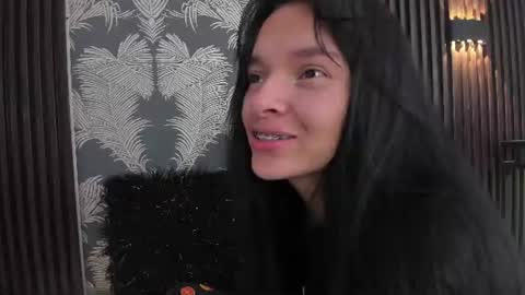Snapshot of sofi_lassa_ chatting on 06-12-26, 12:59 SOFIA online show from 06-12-26, 12:59