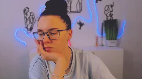 Snapshot of sofi_lonely chatting on 02-07-26, 08:18 sofi_lonely online show from 02-07-26, 08:18