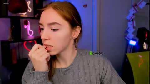 Snapshot of sofi_lonely chatting on 02-17-26, 05:48 sofi_lonely online show from 02-17-26, 05:48