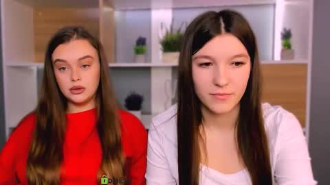 Snapshot of sofi_lonely chatting on 02-27-26, 09:09 sofi_lonely online show from 02-27-26, 09:09