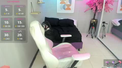 Sofia  online show from 07-18-26, 07:39