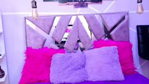 Sofi Noa online show from 10-11-25, 11:20