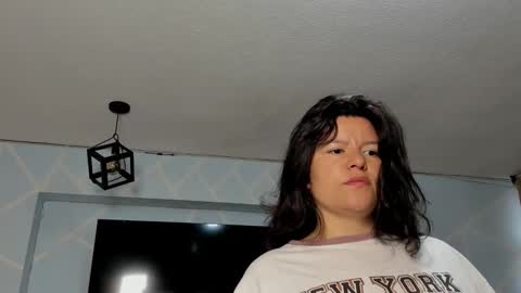 Sofi Noa online show from 12-17-25, 11:27