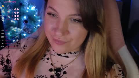 Snapshot of sofia__fairy chatting on 12-18-24, 11:56 Sofia Lush is active PVT is open Welcome to the world of pleasure online show from 12-18-24, 11:56