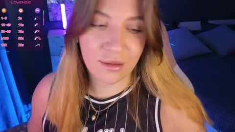 Snapshot of sofia__fairy chatting on 03-10-25, 08:26 Sofia Lush is active PVT is open Welcome to the world of pleasure online show from 03-10-25, 08:26