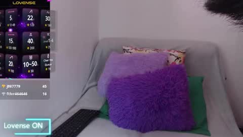 Snapshot of sofia__whitee chatting on 09-27-25, 06:51 sofia whitee online show from 09-27-25, 06:51