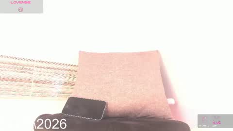 Snapshot of sofia_burbano chatting on 07-14-26, 04:17 Sofia Burbano online show from 07-14-26, 04:17