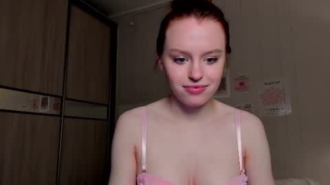 Snapshot of sofia_flowers chatting on 07-12-26, 02:52 sofia_flowers online show from 07-12-26, 02:52