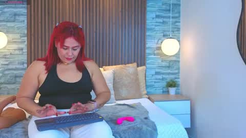 sofia_gutierrez_x online show from 06-07-26, 04:00