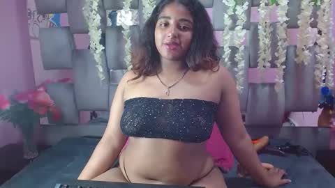 Snapshot of sofia_hernandeez_ chatting on 12-19-24, 12:34 Sofi online show from 12-19-24, 12:34
