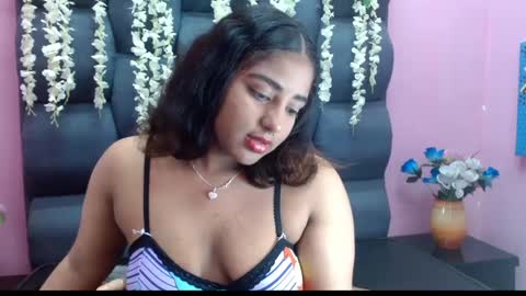 Snapshot of sofia_hernandeez_ chatting on 02-09-25, 02:38 Sofi online show from 02-09-25, 02:38