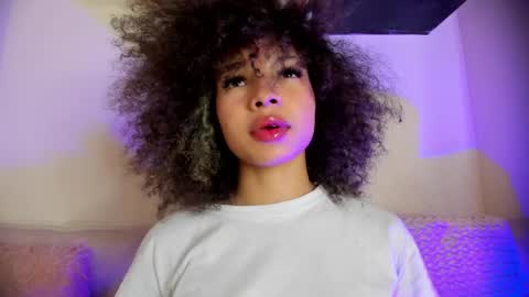 Snapshot of sofia_kay_ chatting on 05-06-26, 08:36 S O F I A online show from 05-06-26, 08:36