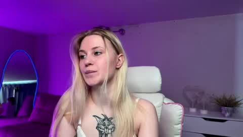 Sofia online show from 05-28-26, 04:21