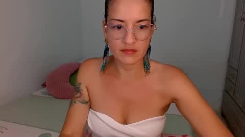 Sofia  online show from 02-14-26, 10:50