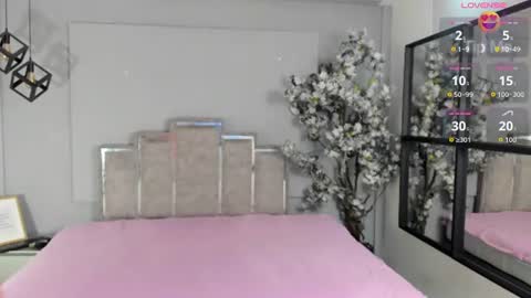 Sofia  online show from 06-14-26, 07:49