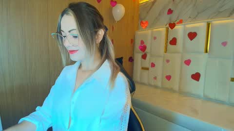 Snapshot of sofia_nova_tf chatting on 02-21-26, 02:07 sofi online show from 02-21-26, 02:07