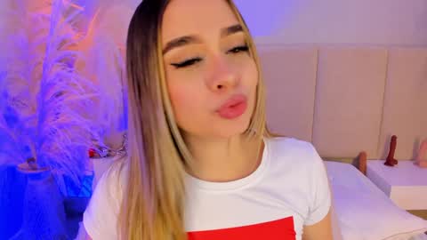 SOFIA PAMELA online show from 01-28-25, 10:23