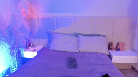 SOFIA PAMELA online show from 03-04-25, 07:11