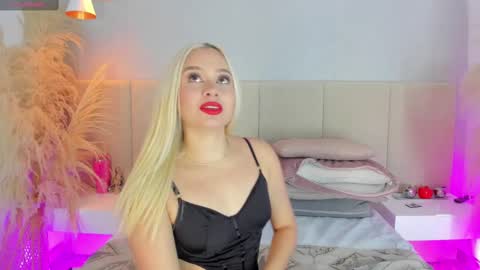 SOFIA PAMELA online show from 09-28-25, 03:17