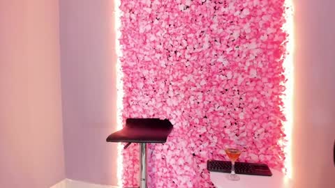 SOFIA online show from 01-18-25, 07:58