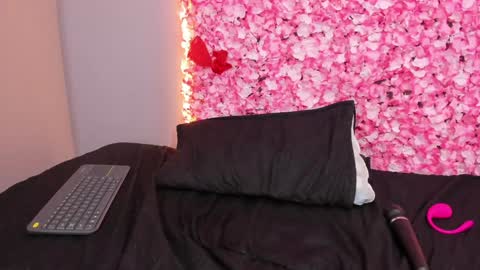 SOFIA online show from 01-22-25, 11:53