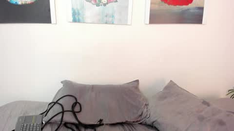 SOFIA online show from 01-27-25, 11:43