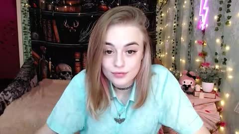 sofia_rosemary online show from 03-03-26, 12:44