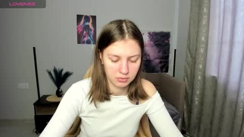 Snapshot of sofia_smilee chatting on 02-18-26, 01:29 Sofia online show from 02-18-26, 01:29