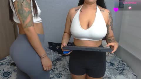 Snapshot of sofia_stonee1 chatting on 11-26-25, 05:47 kanella valery online show from 11-26-25, 05:47