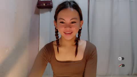 sofia_sweetheart18 online show from 07-20-26, 12:03
