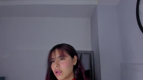 Sofa online show from 09-24-25, 12:30