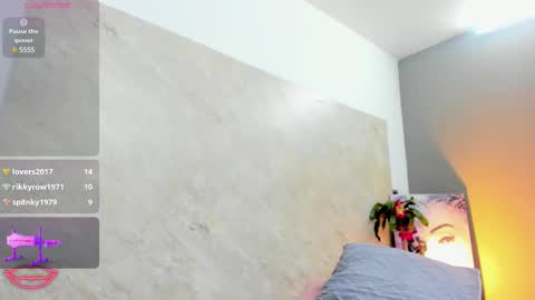 Sofia walke online show from 02-25-25, 03:52