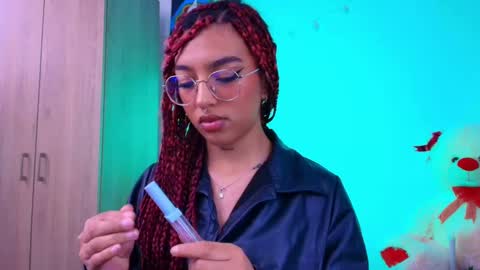 Sofia online show from 02-14-25, 02:12