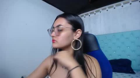 Snapshot of sofiaasexy19 chatting on 10-15-25, 12:38 Sofia online show from 10-15-25, 12:38