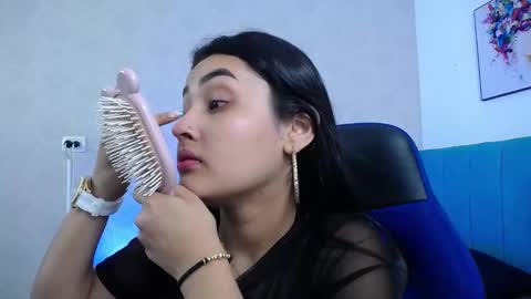 Snapshot of sofiaasexy19 chatting on 11-21-25, 12:15 Sofia online show from 11-21-25, 12:15