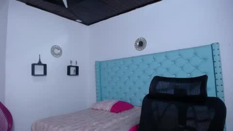 Sofia online show from 04-16-26, 11:33