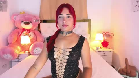 Sara online show from 09-27-25, 01:21