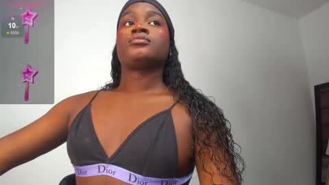 Snapshot of sofiabrouw chatting on 12-14-24, 12:12 Sofia online show from 12-14-24, 12:12