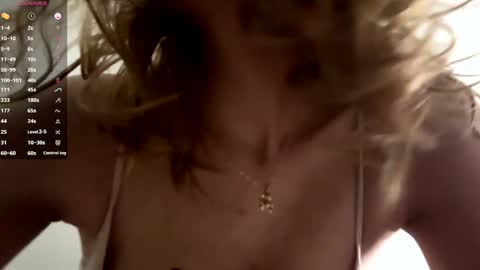 Hi My name is Sofia Welcome to my room Please thumbs up - its important online show from 03-29-26, 04:23