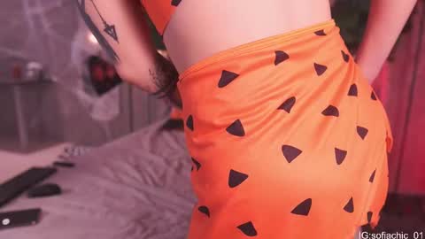 Sofia online show from 10-26-25, 01:50